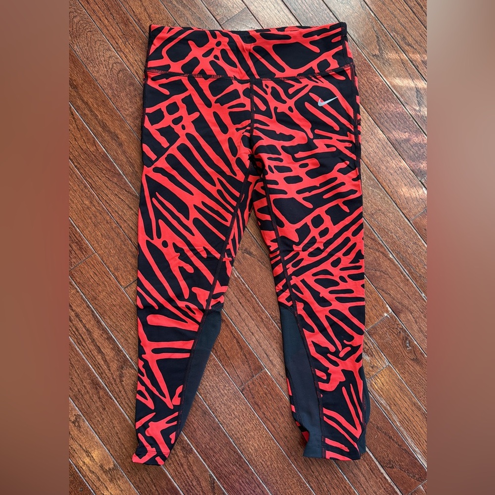 Nike Women's Red and Black Patterned Leggings